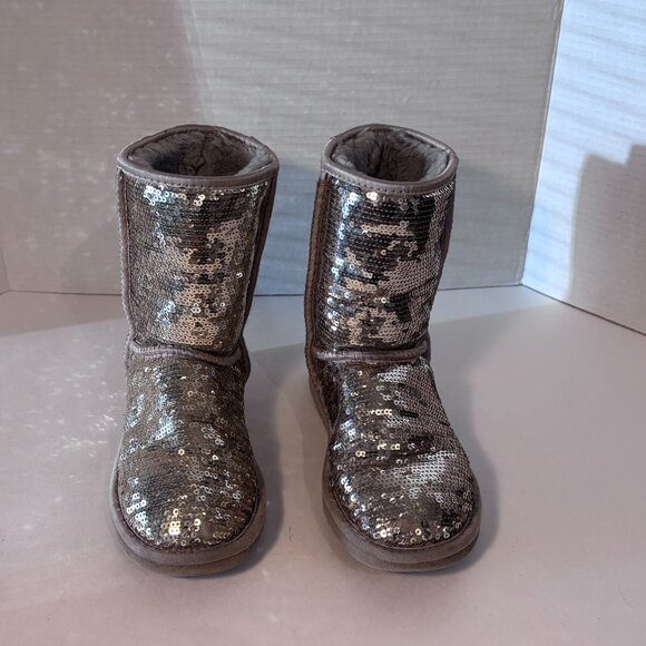 UGG Women’s Classic Short Sequin Boots Gray Silver US 5 Shearling Lined - Picture 2 of 14